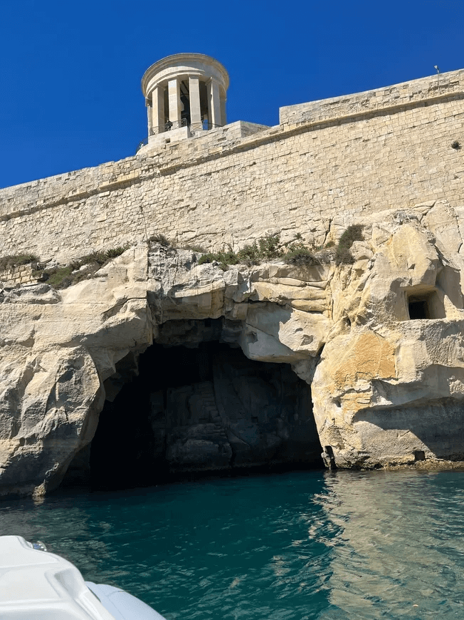 1_The-Siege-Bell-Memorial-and-the-hidden-cave-underneath